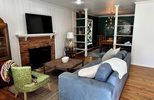 Richardson House | Richardson Heights Bungalow