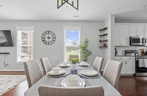 Richmond House | Richmond Gem, Free Parking, Quiet, Fenced,Walkable