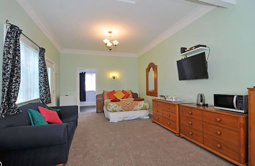 Wellington Bed & Breakfast | Richmond Guest House Bed & Breakfast