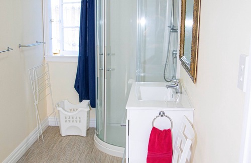Wellington Bed & Breakfast | Richmond Guest House Bed & Breakfast