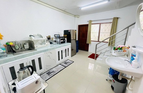 Haad Rin House | Richmond Guesthouse