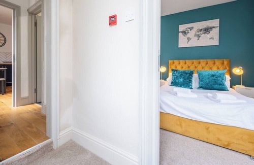 Plasnewydd Apartment | Richmond Place 2 by Tŷ SA