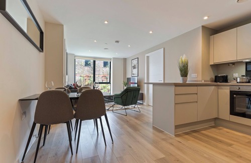 Everton Apartment | Richmond Row Retreat in Liverpool