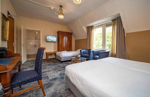 Apeldoorn House | Ride and Relax with Free Parking and Trail Access Near Julianatoren Amusement
