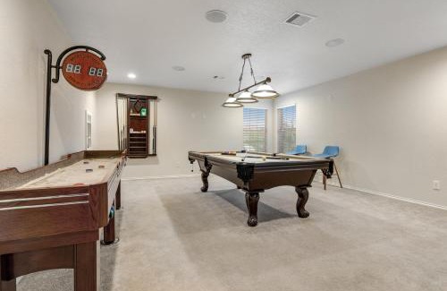 San Antonio House | Ride the Wave