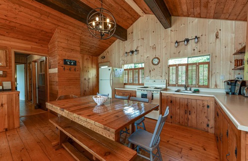 Portland Ski Chalet | Rideau Pines - Big Rideau Lake