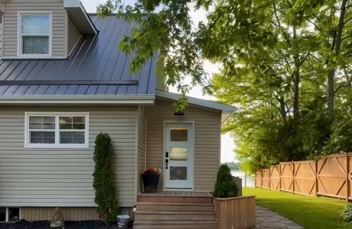 North Grenville House | Rideau River Getaway