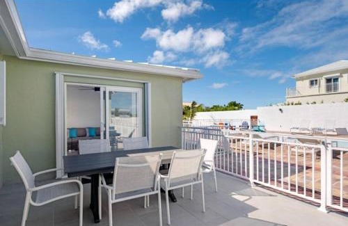 Cockburn Town House | Ridge 3 BDR Villa Grand Turk