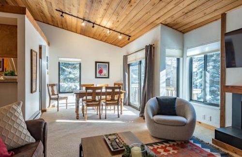 Elkhorn Village House | Ridge Condo 2660