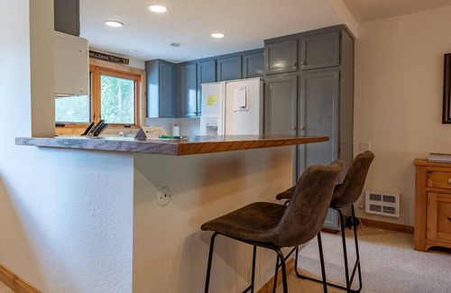 Elkhorn Village Condo | Ridge Condo 2686- Cozy Home Away from Home