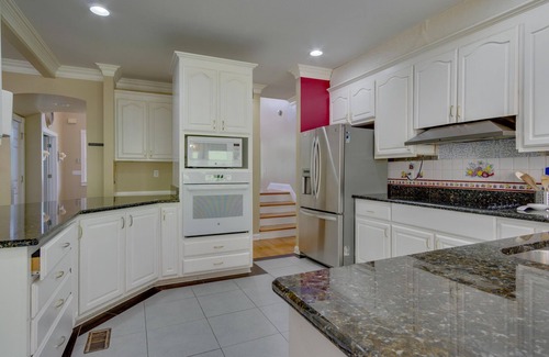 Brentwood House | Ridge Creek Getaway, ideal 4 Friends&Family get-togethers, events & receptions.
