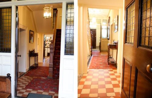 Chapel en le Frith House | Ridge Hall
