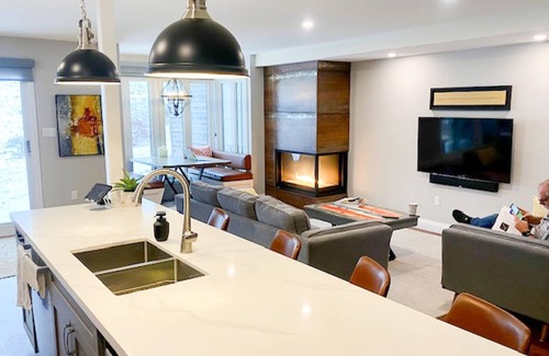 The Blue Mountains Condo | Ridge Retreat - Ground floor 2 bdrm - close to golf, hiking & Village at Blue