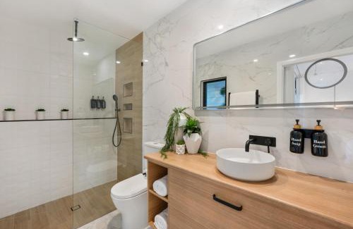 Middle Ridge House | Ridge Retreat