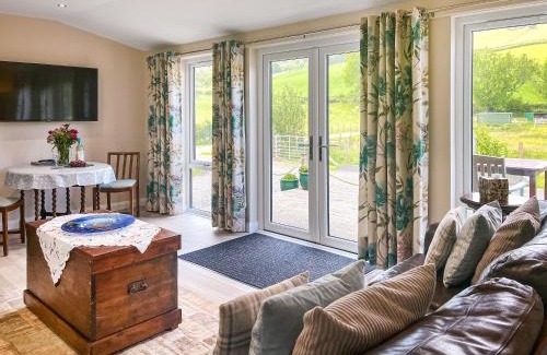 Newbridge House | Ridge View Lodge - Uk49924