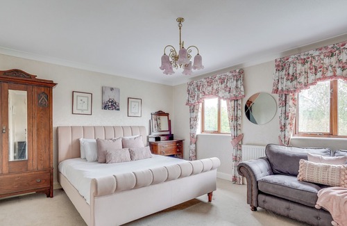 Langstone House | Ridgemont Escape - Sauna & Luxe Comfort