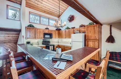 Avon Condo | Ridgepoint Townhomes