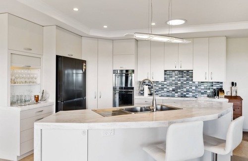 Kerikeri House | RidgeRaj - Kerikeri Holiday Home