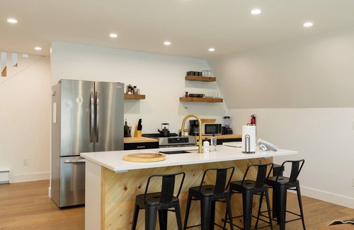 Kerhonkson House | Ridgeview A-Frame: Stylish Kerhonkson Escape