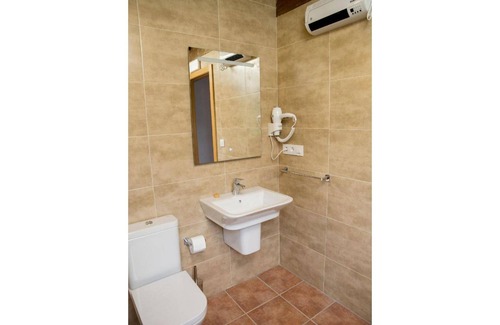 Laza House | Ridicodias Da Vieira - Honey