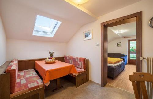 Curon Venosta Apartment | Rieglhof Apartment Hennennest