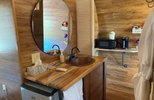 Seguin House | Riesling Cabin