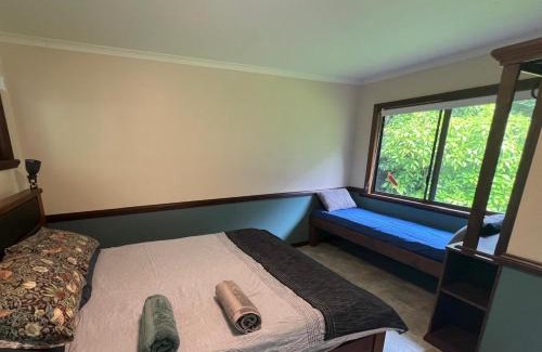 Topaz Cabin | Riflebird Lodge