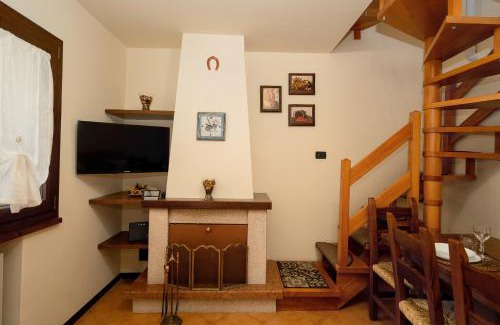 Sestola Apartment | Rifugio tra i Boschi - Camino & Balcone