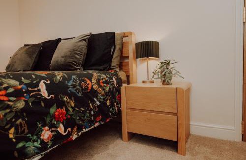 Doncaster Apartment | Rigg House - Ideal for Contractors 2 bed 2 bathrooms sleeps 6 free parking