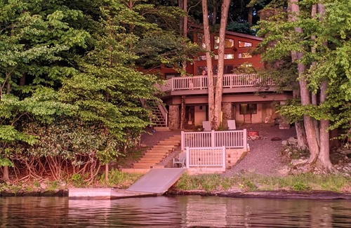 Lake Ariel House | Riggins Family Hideout in the Poconos