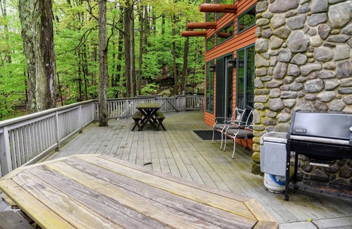 Lake Ariel House | Riggins Family Hideout in the Poconos