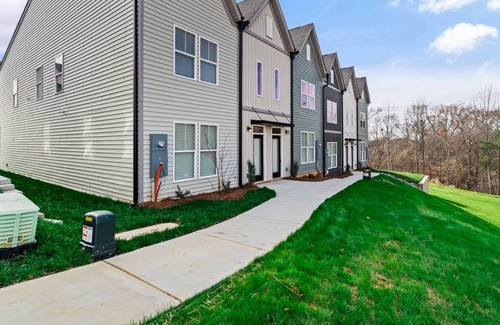 Pineville House | Right at Home - ASR - Multiple Adj. Units Available