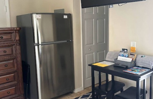 Port Saint Lucie Condo | Right Direction Rentals Studio 9897