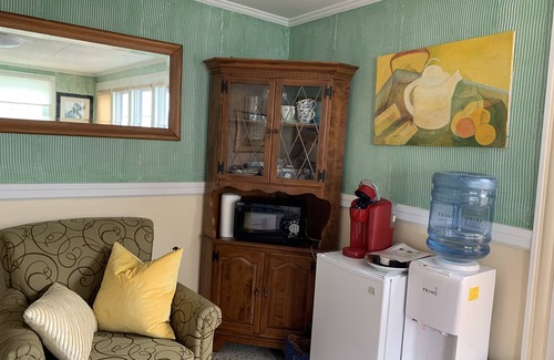 Damariscotta Condo | Right in town! walk to coffee shops, restaurants and much more!