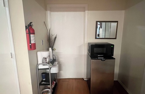 Los Lunas House | right off I-25 freeway