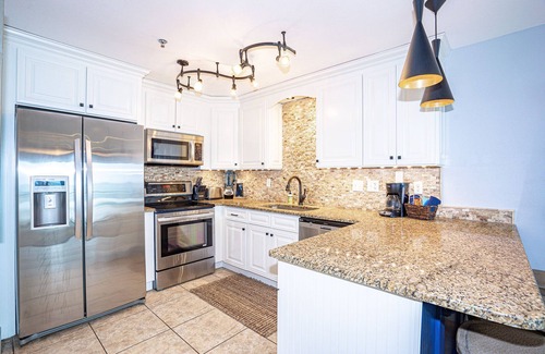 Seagrove Beach Condo | Right on the Beach ~ An Emerald Oasis ~ Pool ~ 1BR 1BA ~ King & Bunks