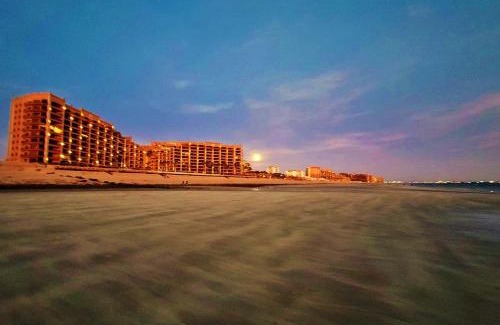 Puerto Penasco Apartment | Right on the Beach! Rocky Point Condo Rental - 2 Bedroom Penthouse Beachfront