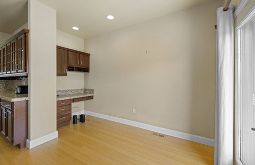 South Richland House | Right on the Columbia River.