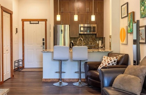 East Kootenay Condo | Right on the Slopes. Beautiful Views.