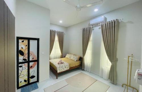 Peringat House | Rihays Palace Homestay Ketereh
