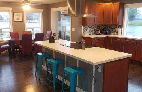 Ferndale House | Rikki. Beautiful lake house.