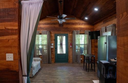 Broussard Cabin | Riley's Retreat Cabin