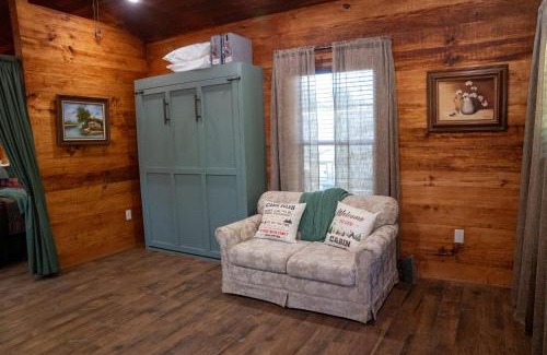 Broussard Cabin | Riley's Retreat Cabin