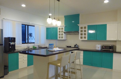 Melabau Apartment | Rimbun Suites & Residences