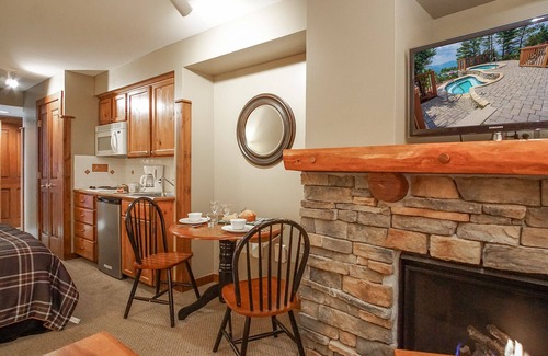 Snowshoe Condo | Rimfire 258 Studio - Access to Slope Cozy One Bed and Sofa Sleeper