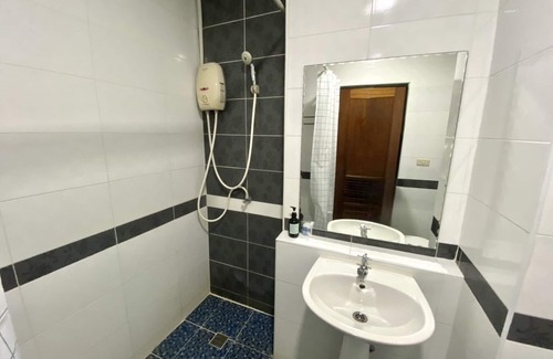 Pak Chong Hotel | Rimtarninn Hotel