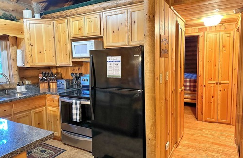 Heber Cabin | Rimtop Retreat | King Beds~Foosball~Lakes Nearby
