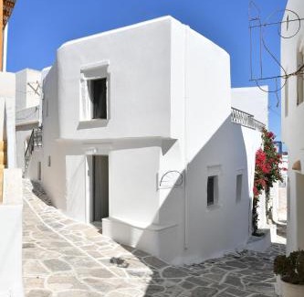 Lefkes Apartment | Rina Houses