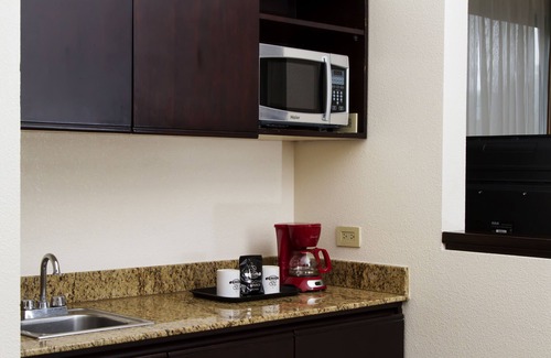 Mata Redonda Hotel | Rincón del Valle Hotel & Suites