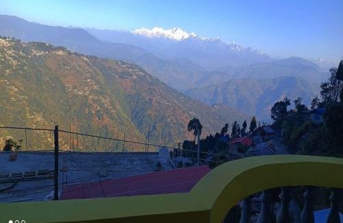 Lebong and Mineral Spring Tea Garden House | Rinchen Ghising Homestay by StayApart